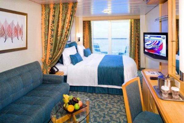 freedom_of_the_seas_cabins_balcony