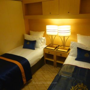 twin-beds-in-cabin-6201-on-queen-mary-2